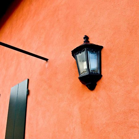 Locanda La Casetta Angera Eksteriør bilde